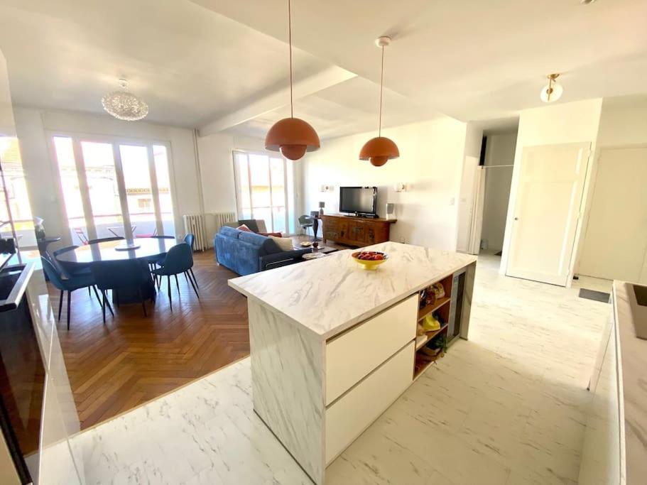 Superbe Appartement Hyper Centre 4 Personnes วาลองซ์ ภายนอก รูปภาพ